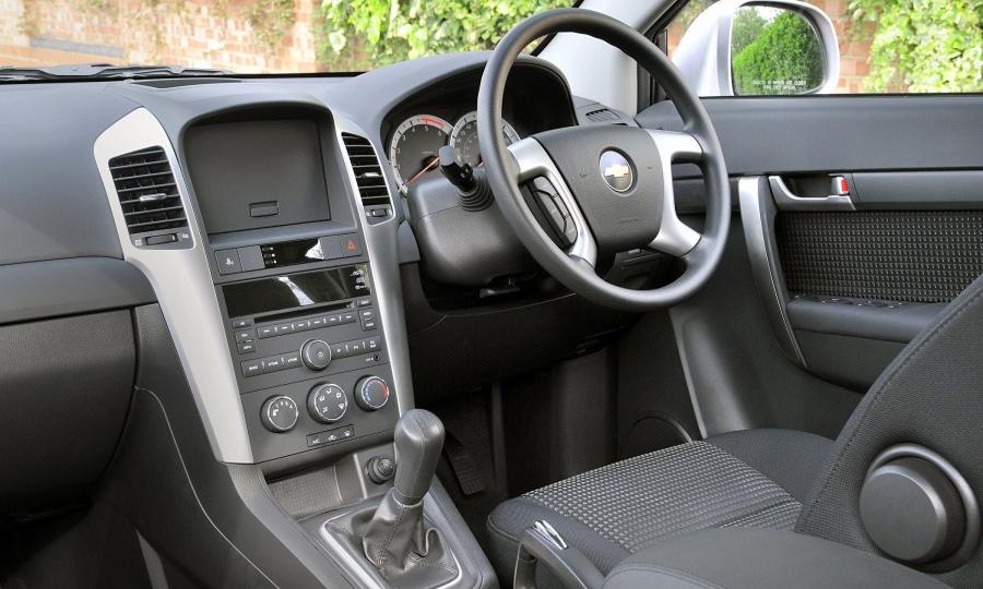  Chevrolet Captiva 2.0LS VCDi 2008 года  (фото 4 из 9)